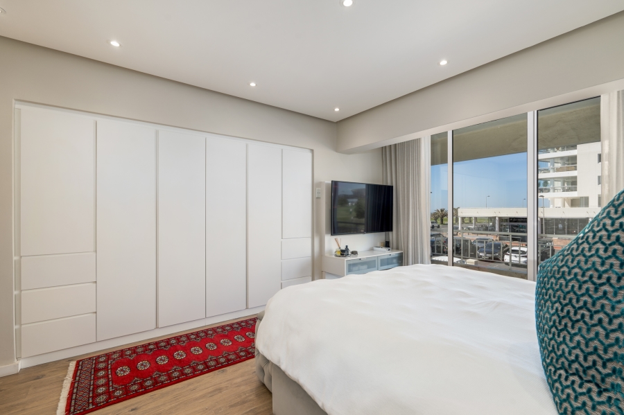 To Let 3 Bedroom Property for Rent in Mouille Point Western Cape